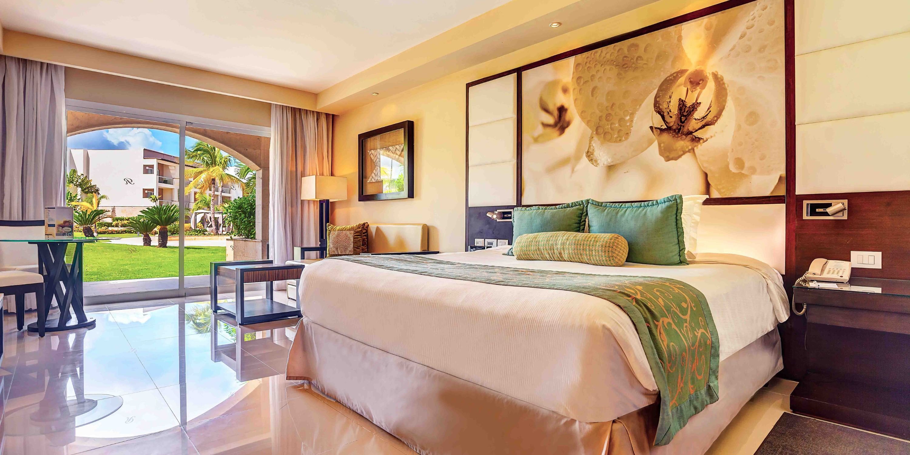 Hideaway Royalton Pc Ks Room 2